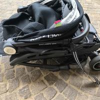 Passeggino Maclaren atom