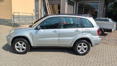 Toyota RAV 4 2.0 Tdi D-4D cat 5p Sol e Gancio