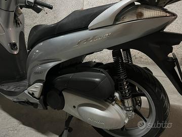 Honda Sh 300