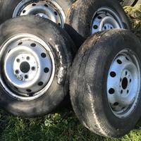 Cerchi e gomme auto