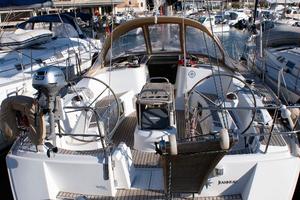 Jeanneau Sun Odyssey 49 versione 4 cabine 4 bagni