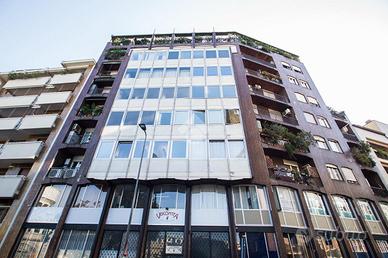 2 LOCALI A MILANO