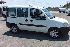 fiat doblo MJT vettura con 5 posti