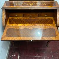 Scrittoio a ribalta antico