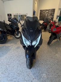 Kymco AK 550