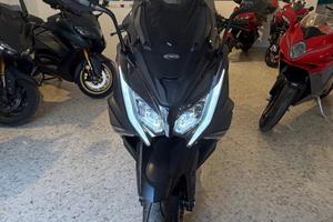 Kymco AK 550