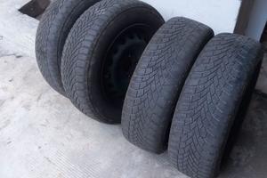 Set 4 cerchi in ferro + gomme Bridgestone