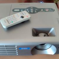 VIDEOPROIETTORE 