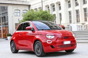 FIAT 500e Red Berlina 42 kWh