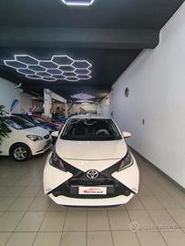Toyota Aygo 1.0 VVT-i 69 CV 5 porte x-play