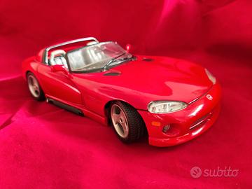 Modellino auto DODGE VIPER 1:18 in metallo