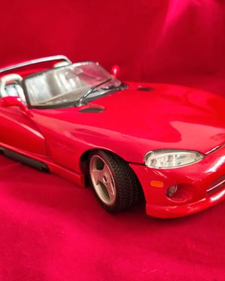 Modellino auto DODGE VIPER 1:18 in metallo