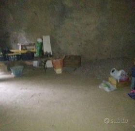 Rustico / Casale di 200 m² con 1 locale a Fanano