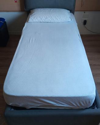 Letto contenitore, rete a doghe e materasso