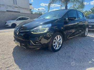 RENAULT CLIO 1.5DCI 75CV FULL LED RETROCAM
