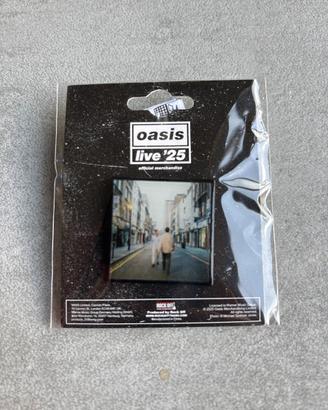 Oasis live ‘25 spilla