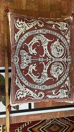 Cuscini ricamati a mano