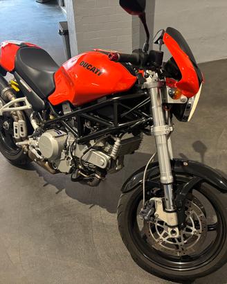 Ducati Monster 800 S2R