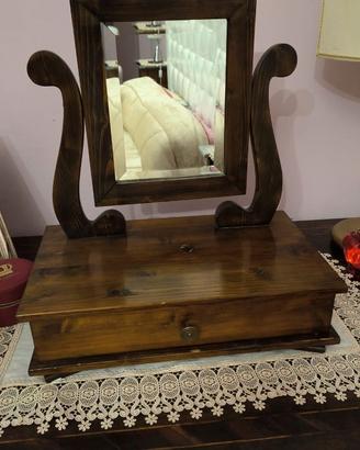 Mobili antichi in legno massello