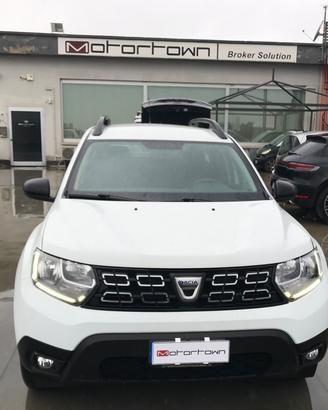 Dacia Duster 1.0 TCe 100 CV 4x2 Comfort- Promo Set