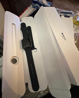 Apple Watch Series 3 | 3 Cinturini | Batteria OK