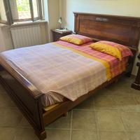 Camera realizzata in legno, artigianalmente.