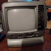 TV Radio con antenna e accendisigari