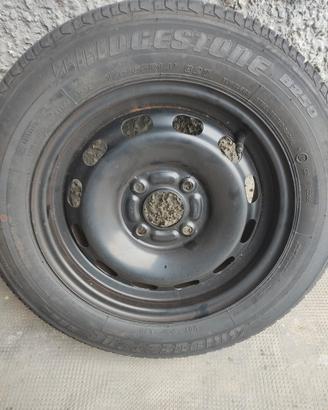 cerchio ford Fiesta completo 