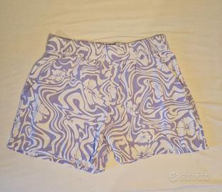 Shorts fantasia lilla e bianco