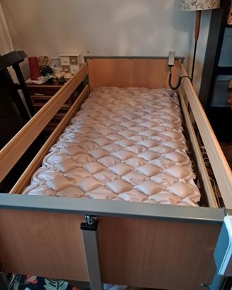 Letto degenza elettrico