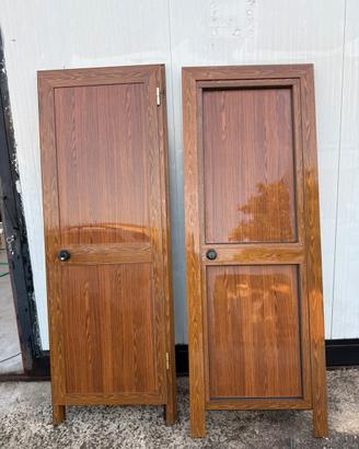 Porta in alluminio marrone