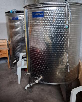 botti in acciaio per vino
