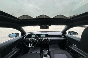 Mercedes-benz CLA 200 d Automatic Sport TETTO APRI