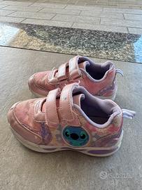 Scarpe da ginnastica tg 29 di Stitch