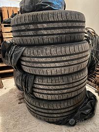 4 pneumatici estivi Hankook