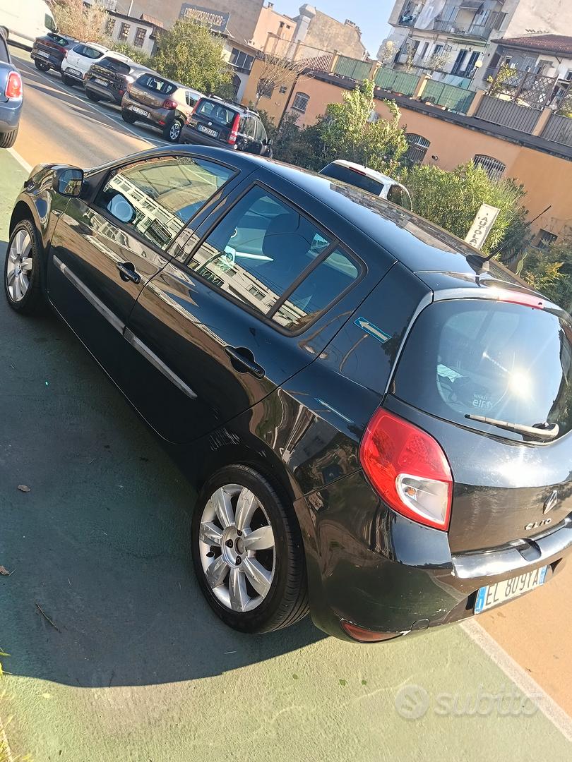 Renault Clio 2012 photo 4