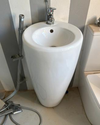 Lavabo freestanding + bidet