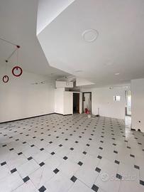 Locale commerciale - ampio e luminoso