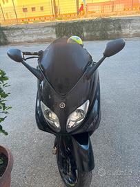 Yamaha tmax