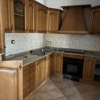 Decimomannu ampio appartamento con posto auto