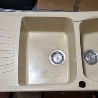 cucina (forno,piano cottura,lavello,rubinetto)