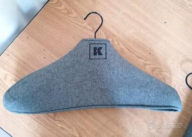 Appendiabiti KITON Usata Plastica Nero