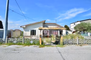 PORZIONE DI BIFAMILIARE A ERACLEA