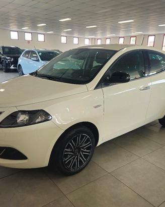 Lancia Ypsilon 1.0 FireFly 5 porte S&S Hybrid Gold