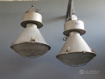 Lampada industriale modernariato vintage