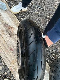 Gomma MetzellerM7 e Cerchio Honda Hornet ANTERIORE