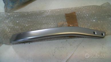 MANIGLIA SINISTRA PORTAPACCHI FREE PIAGGIO 297797
