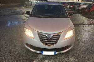 Lancia Ypsilon 1.2 69 CV 5 porte GPL Ecochic Plati