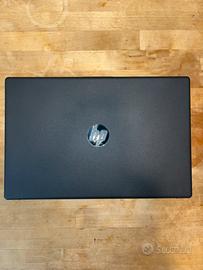 Computer-laptop HP nuovo con caricatore.