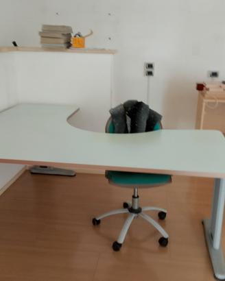 SCRIVANIA UFFICIO